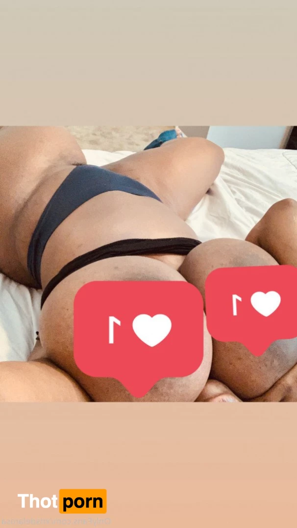 Xris DelaRosa 4757424