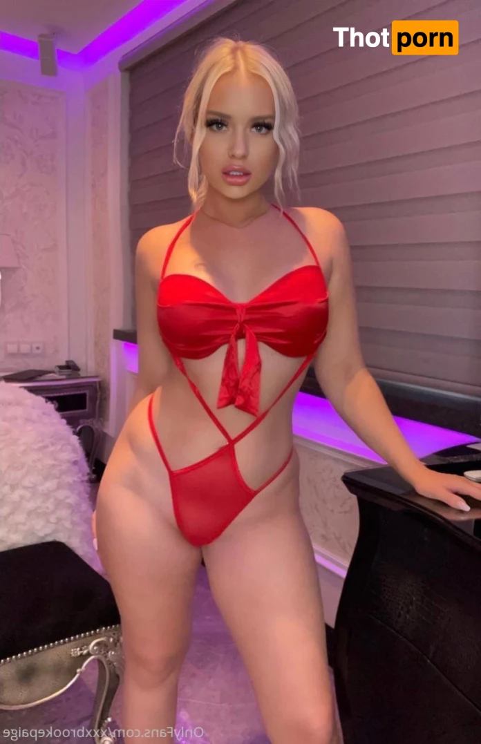 BROOKE 🍑 LIVE SEXTING AVAILABLE 😼💦 12542683