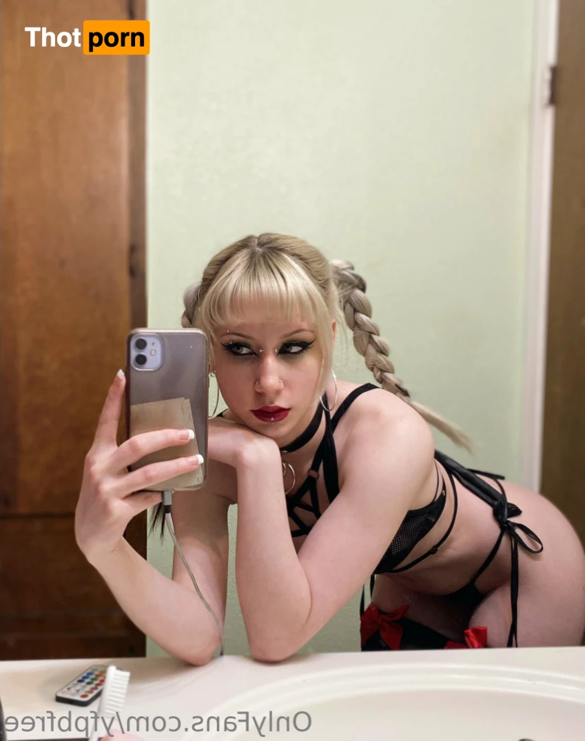 𝒱𝒾𝓁𝓁𝒶𝓃𝑒𝓁𝓁𝑒 15121940