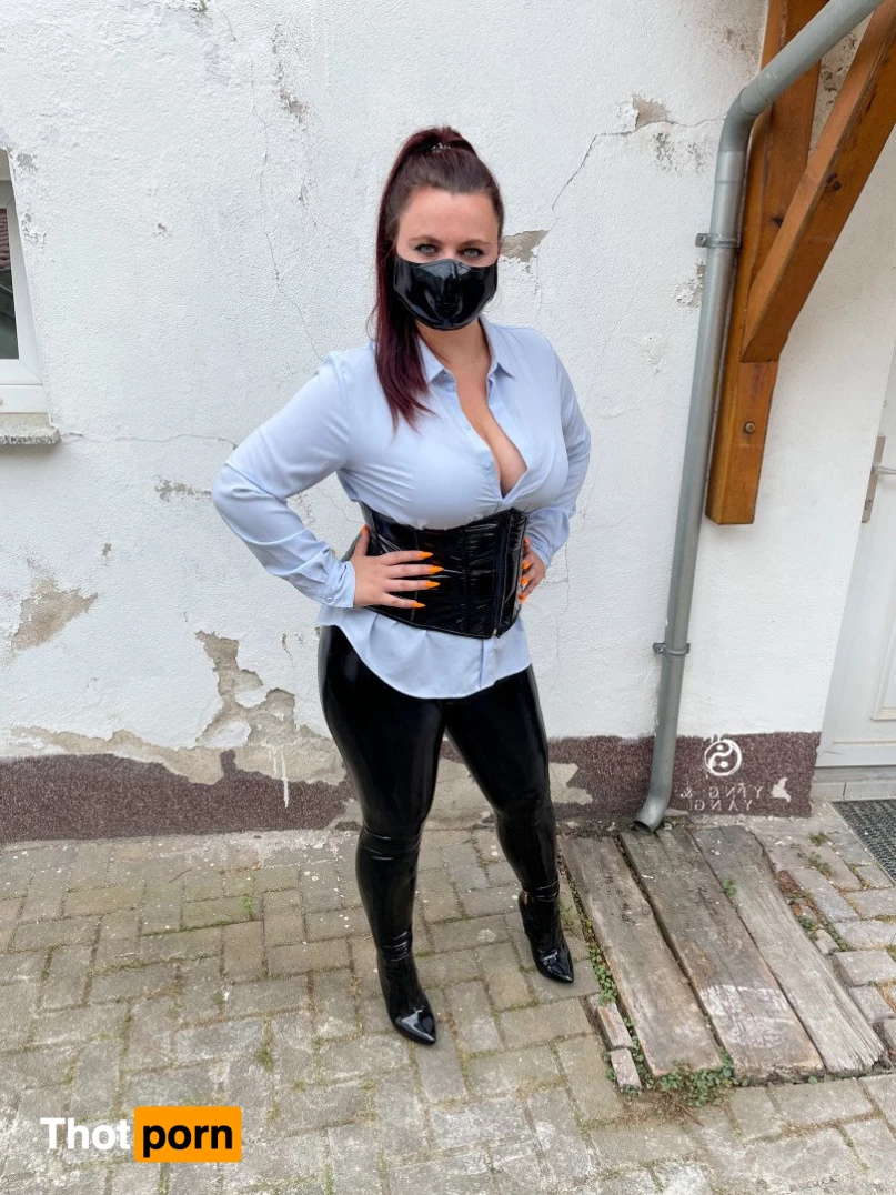 Ying &amp; Yang 5253220