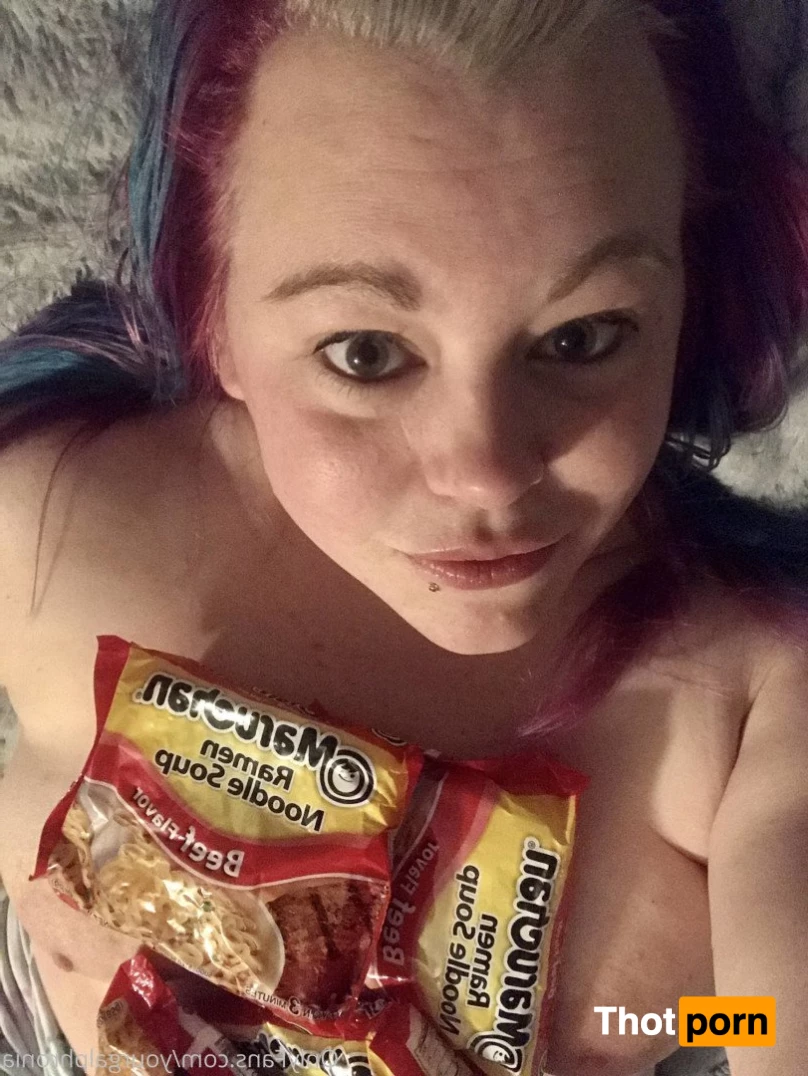 yourgalphronia 4754050