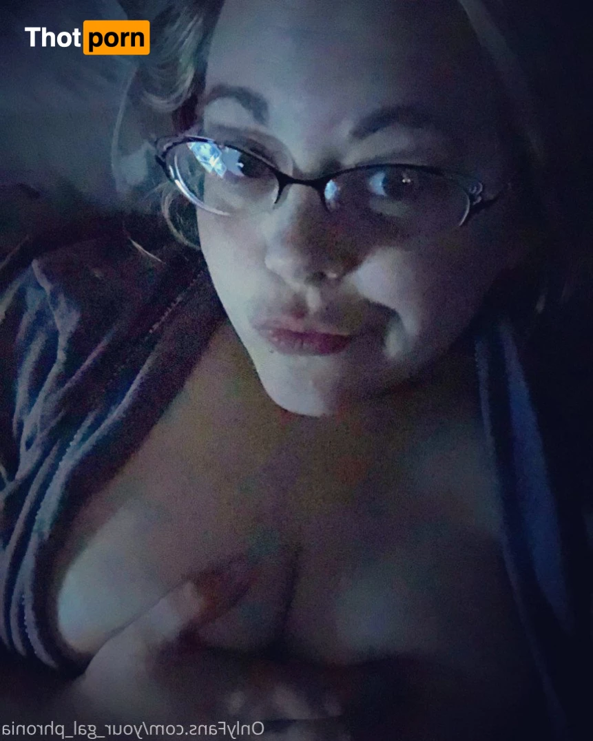 yourgalphronia 4754078