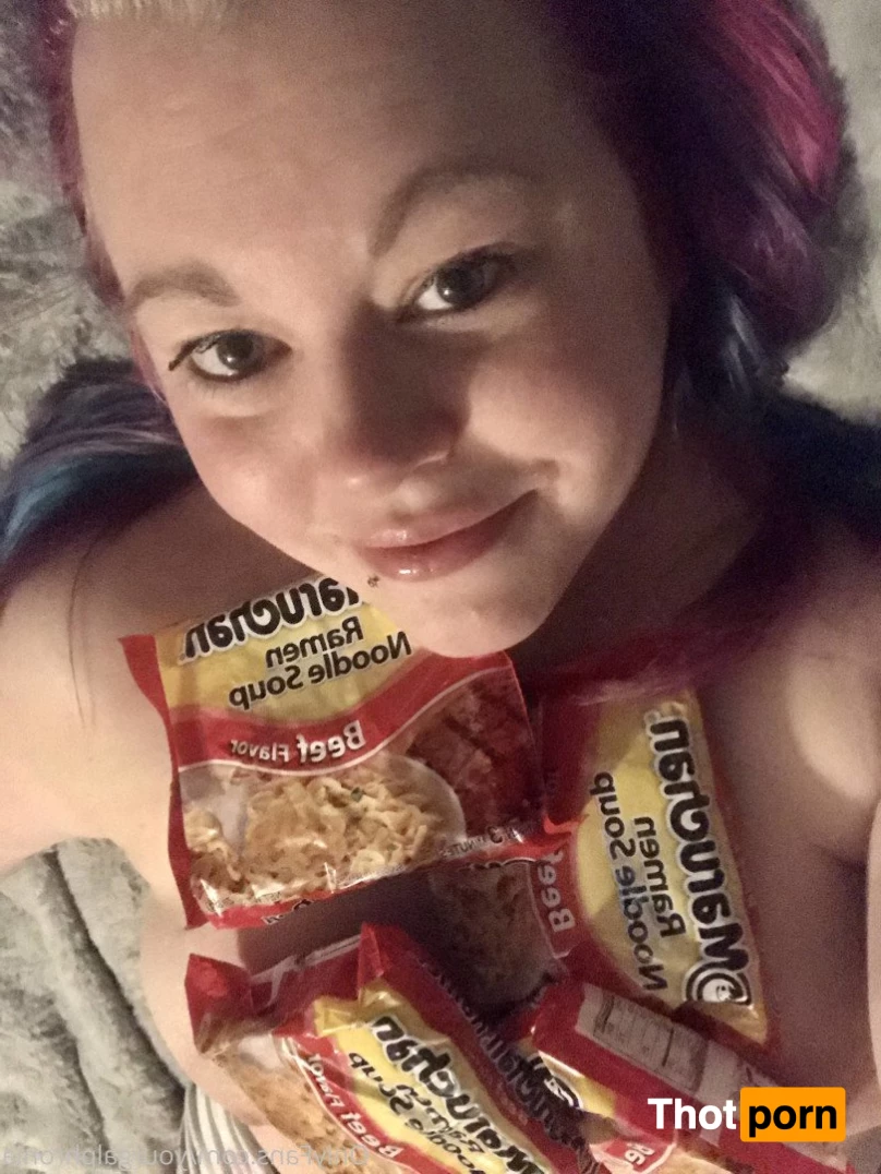 yourgalphronia 4754082