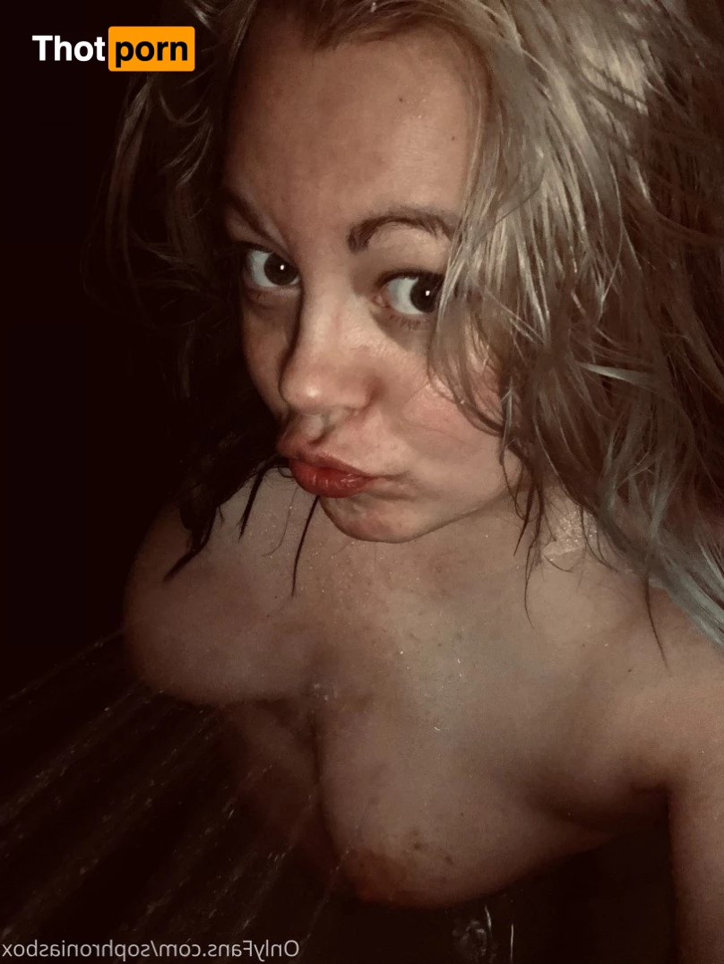 yourgalphronia 4754093