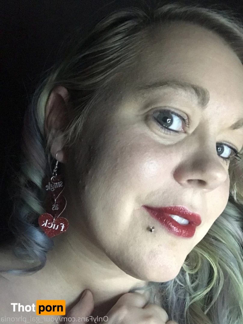 yourgalphronia 4754101