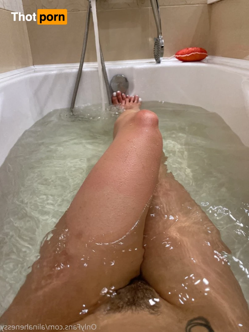 Alina Henessy 4748314