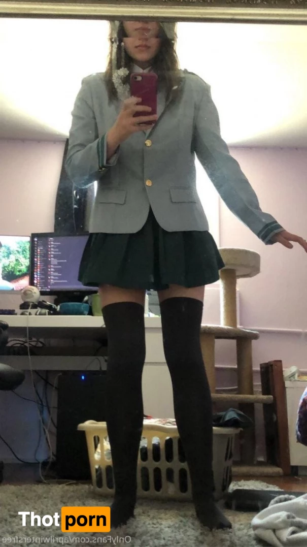 aprilwintersfree 4731456