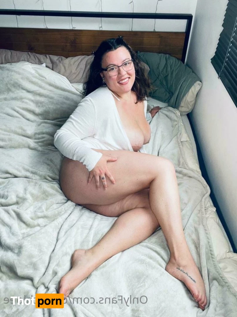 Chloe 🍒 | SQU!RT QUEEN 4741249