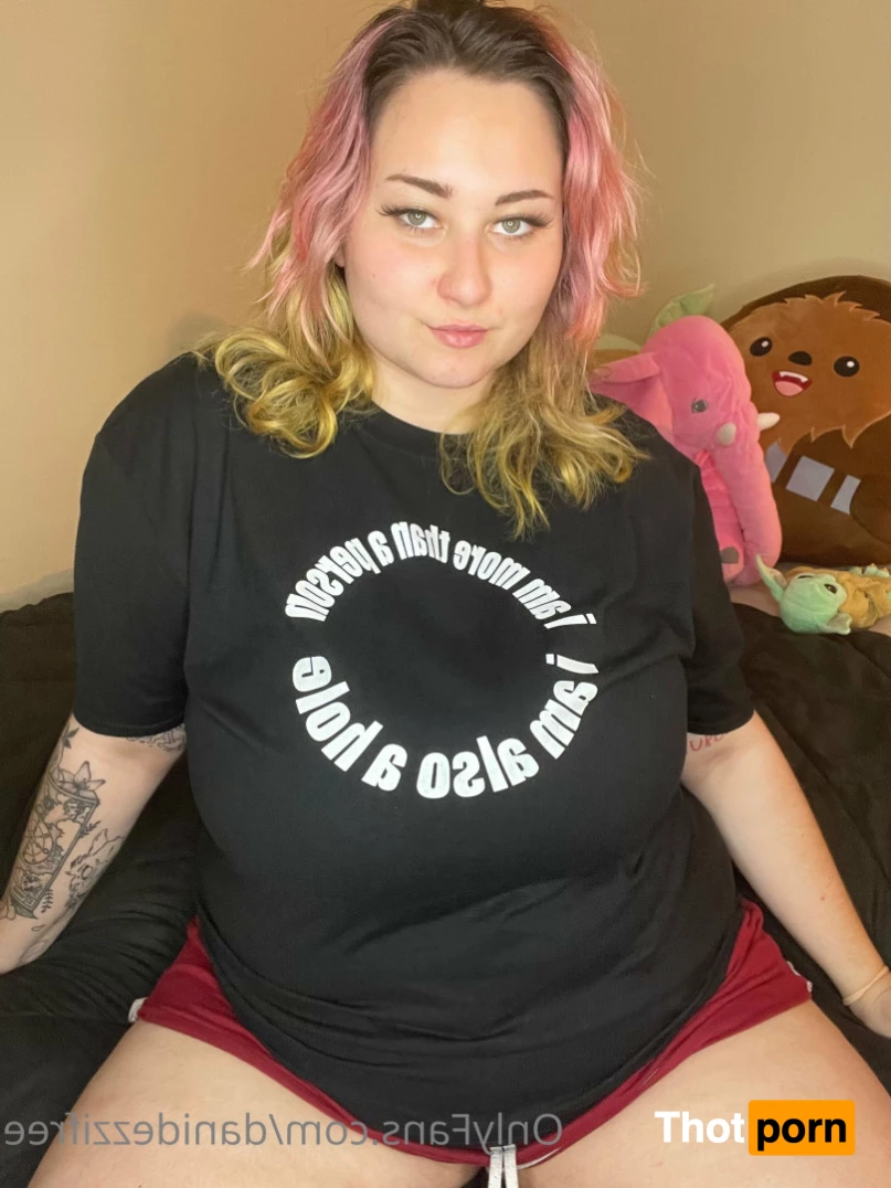 dani dezzi 😇 CHECK YOUR DMS 📩💚 10625468