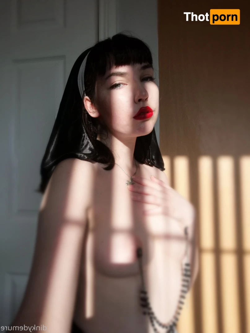 𝘋𝘪𝘯𝘬𝘺 𝘋𝘦𝘮𝘶𝘳𝘦 FREE 5513465