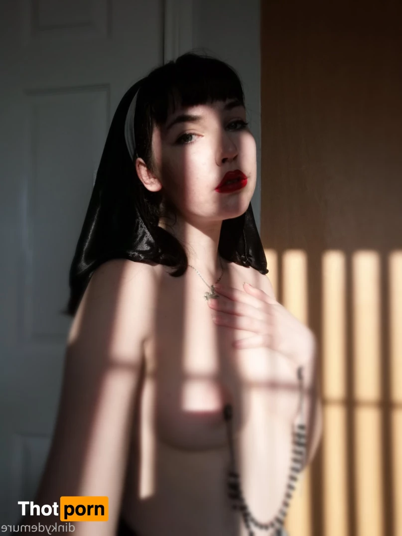 𝘋𝘪𝘯𝘬𝘺 𝘋𝘦𝘮𝘶𝘳𝘦 FREE 5513506