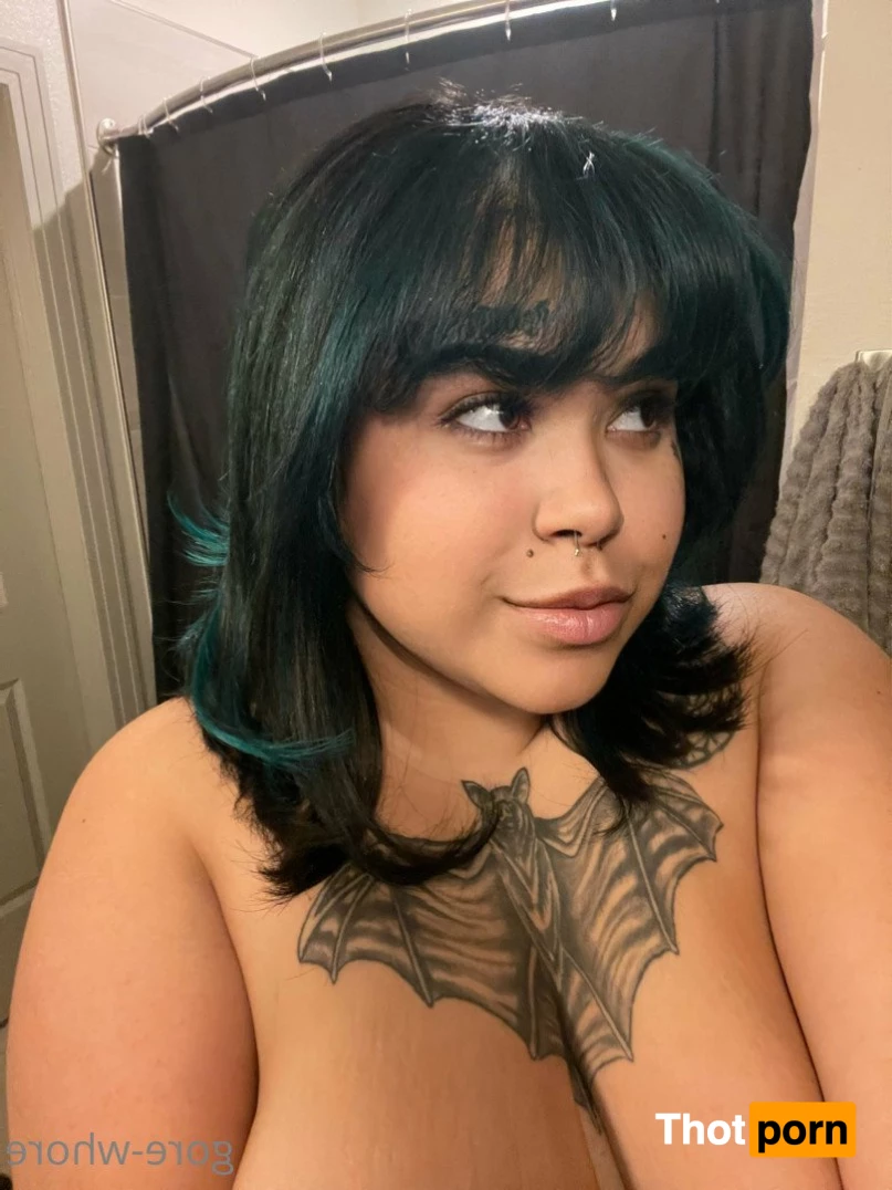 𝐆𝐨𝐭𝐡 𝐒𝐥𝐮𝐭 🖤 4738584