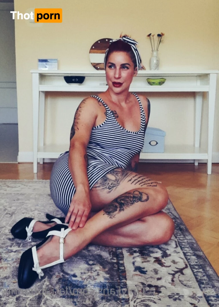 Larra Phoenix 🔥 5515087