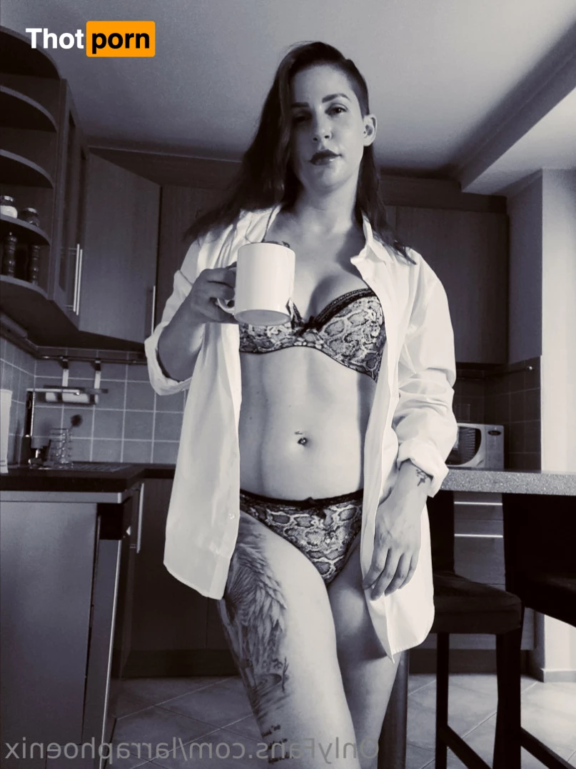 Larra Phoenix 🔥 5515245