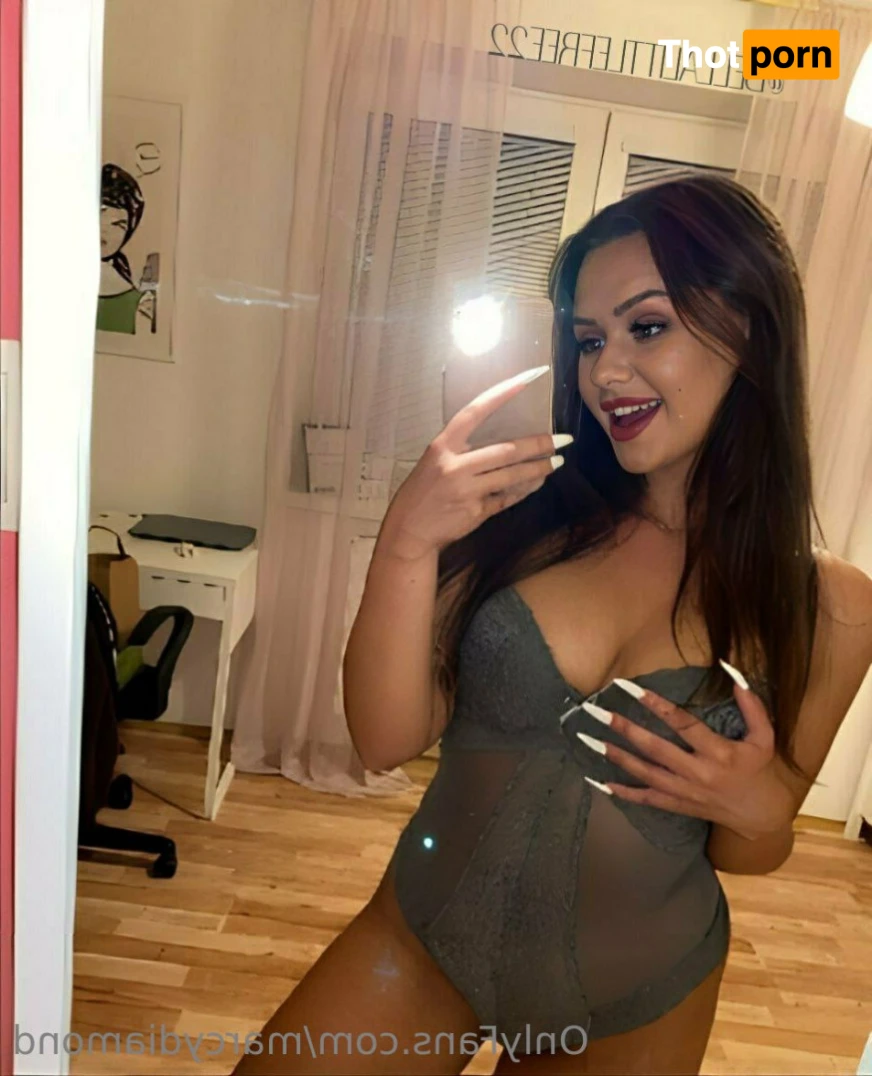 Marcy Diamond 15048843