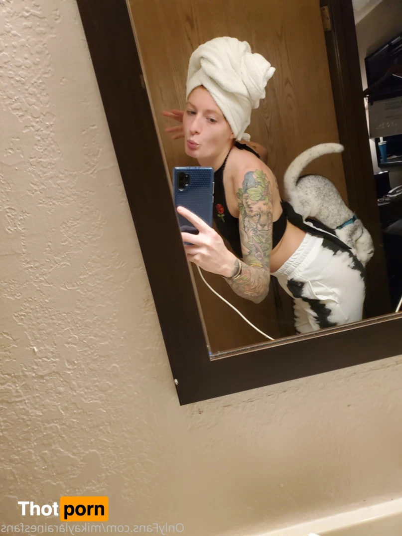 Mikayla Raines 15041996