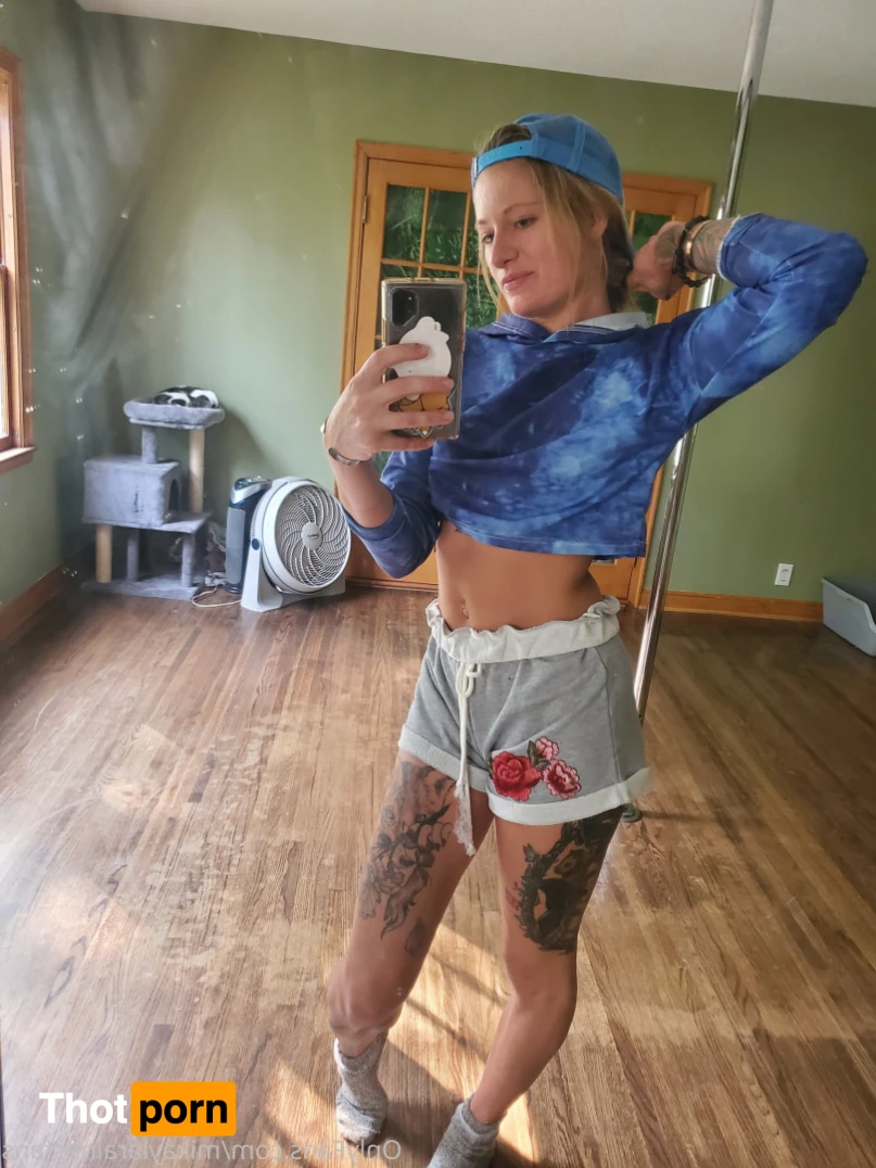 Mikayla Raines 15042320