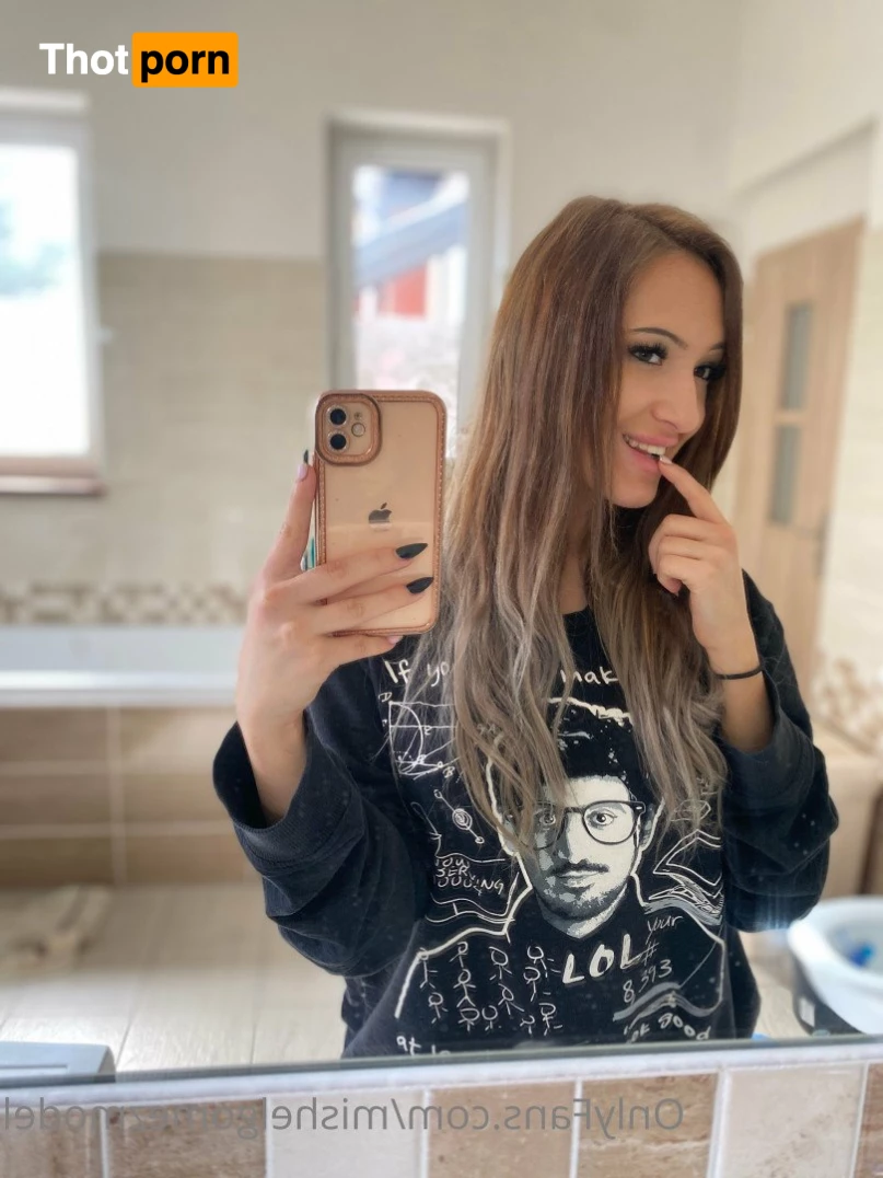 Mishel Gomez 4720595