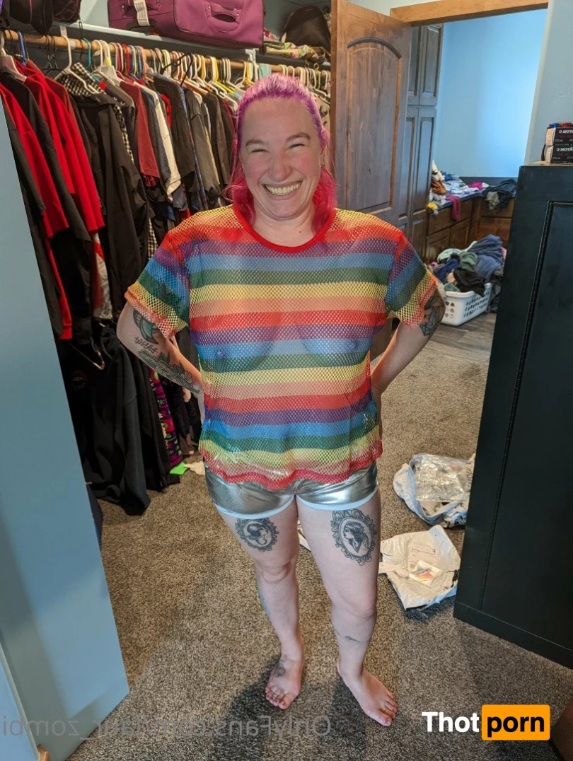 Laur the Kinky Baker 4894956