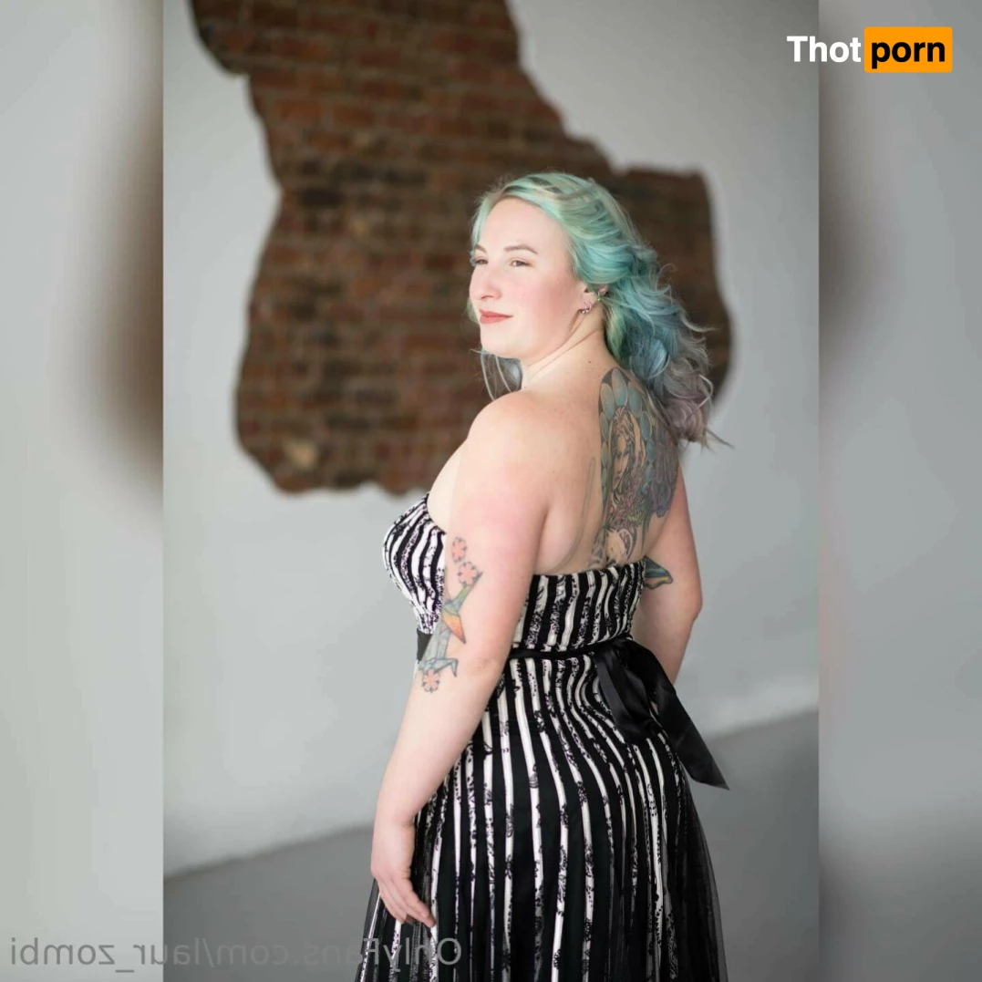 Laur the Kinky Baker 10621657