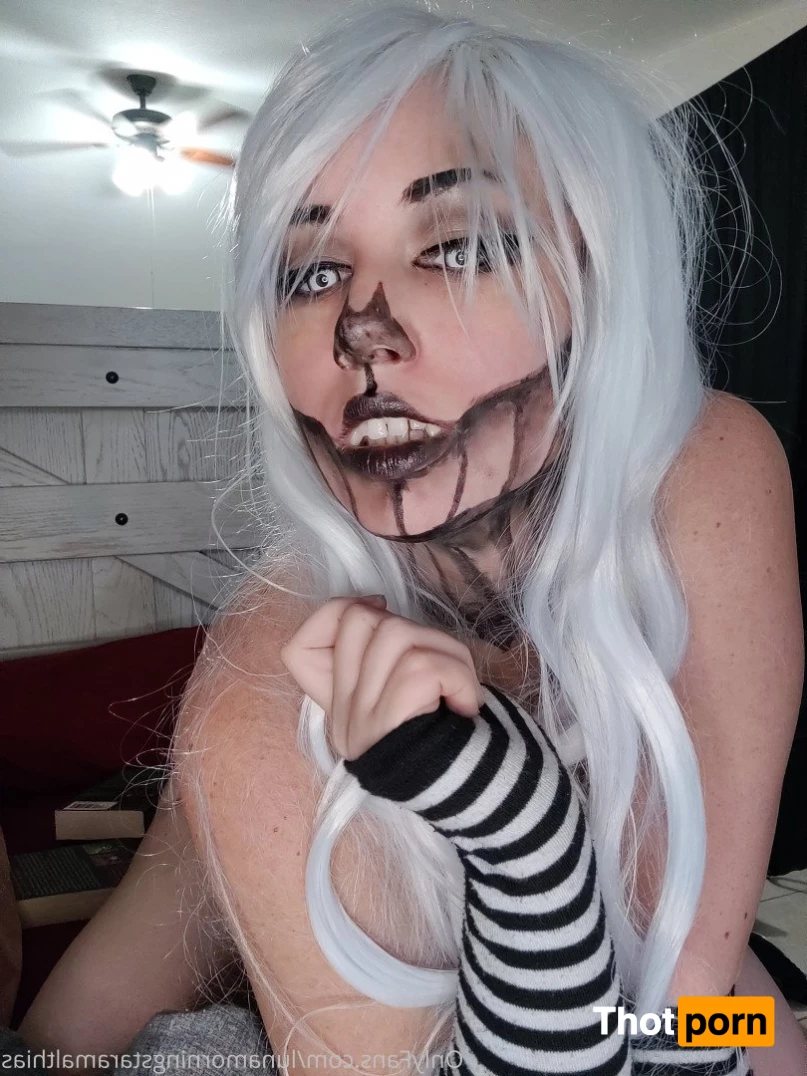 Luna Morningstar 4894829