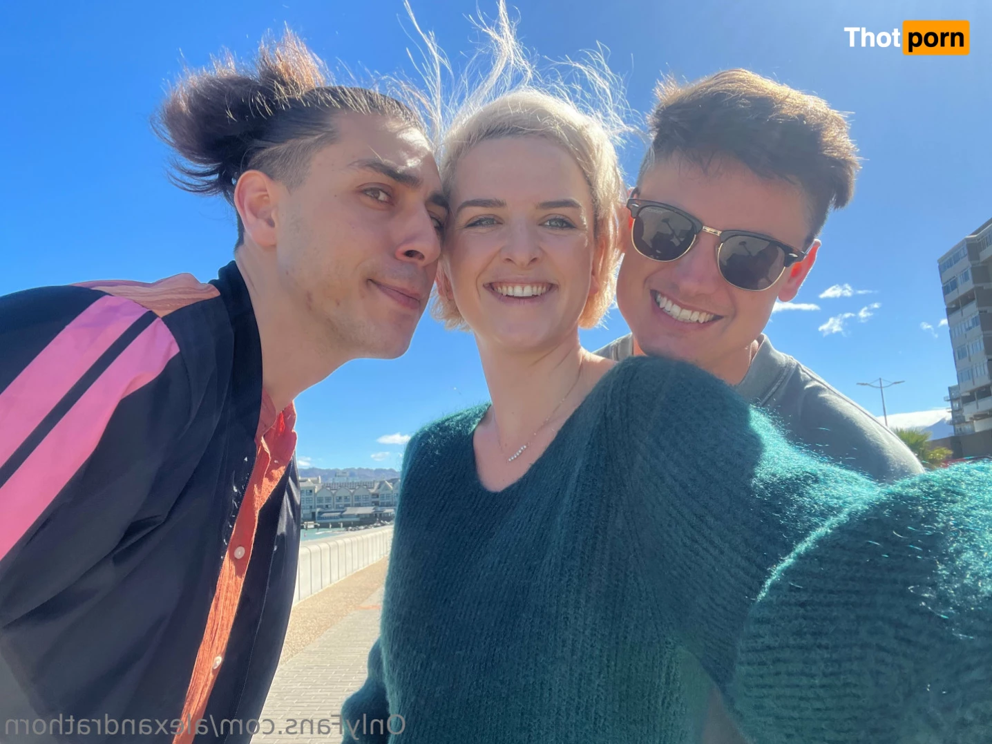 Alexandra Thorn 10751443