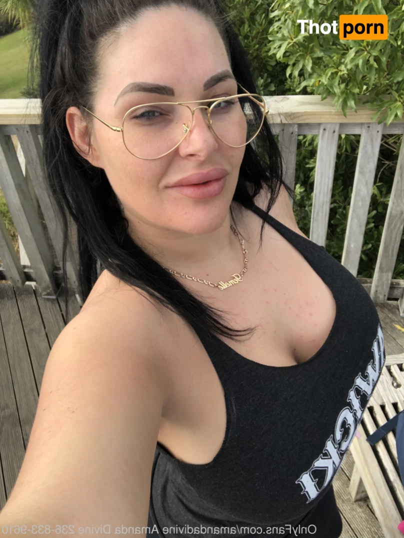 AMANDA DIVINE 7411659