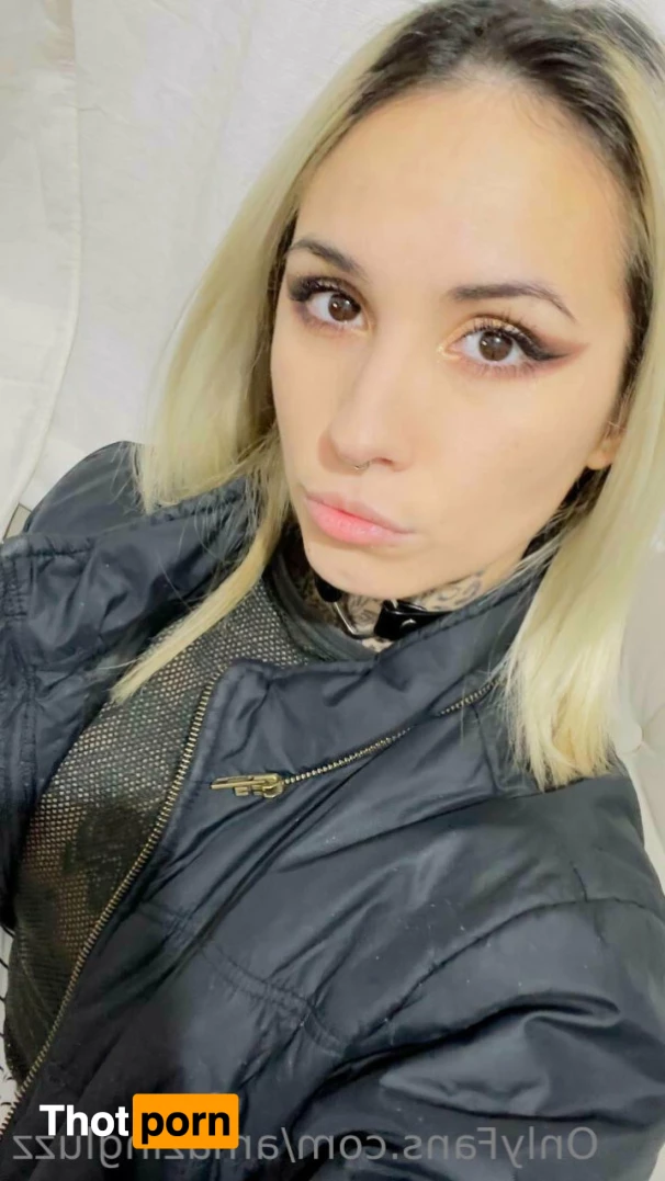 𝐿𝓊𝓏𝓏 𝒞𝒽𝒶𝓃  ✨ 👑 7650825