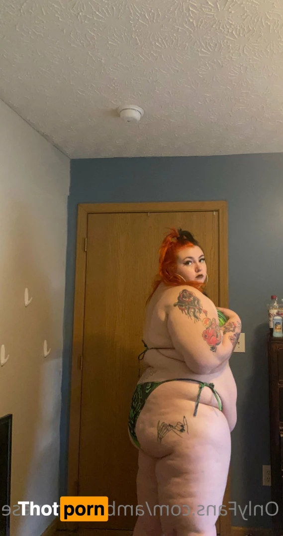 Amber Genovese 6496842