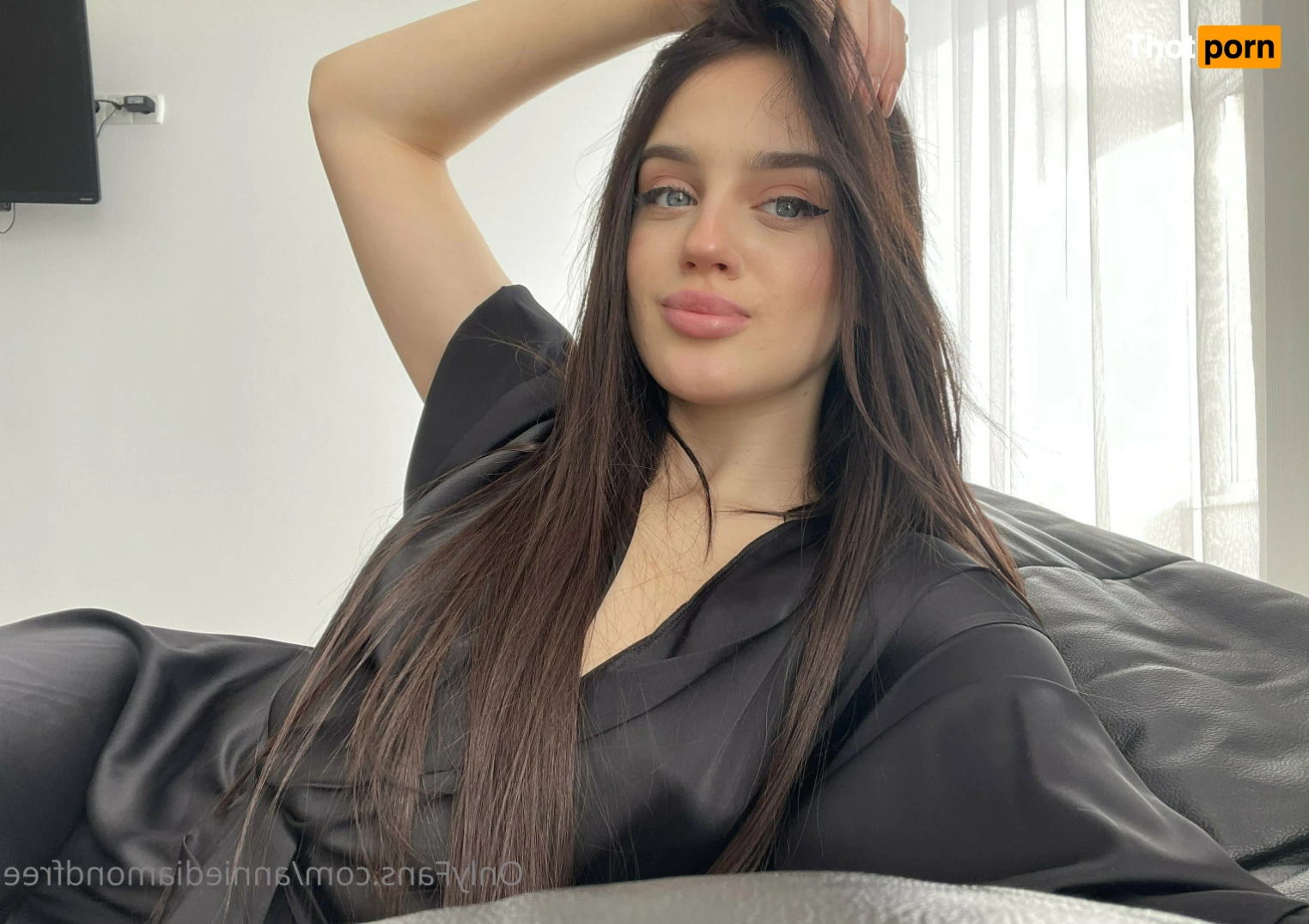 anniediamondfree 10662673