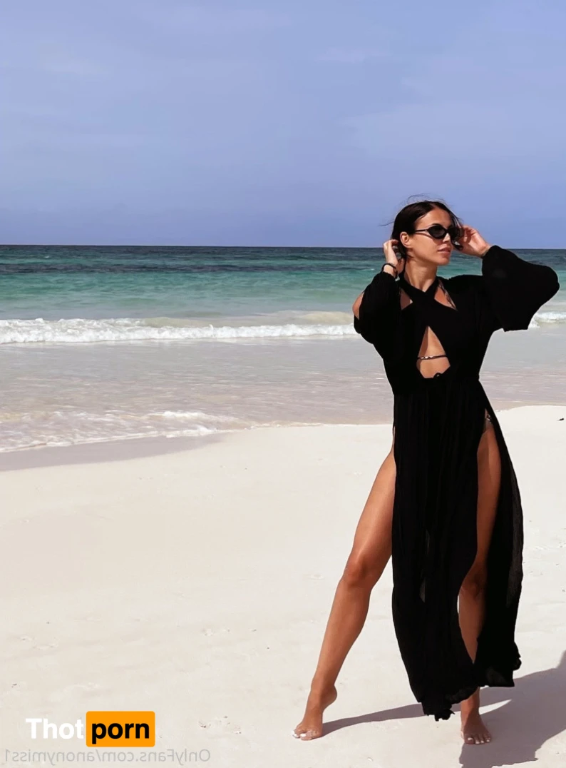 Island Girl 14808110