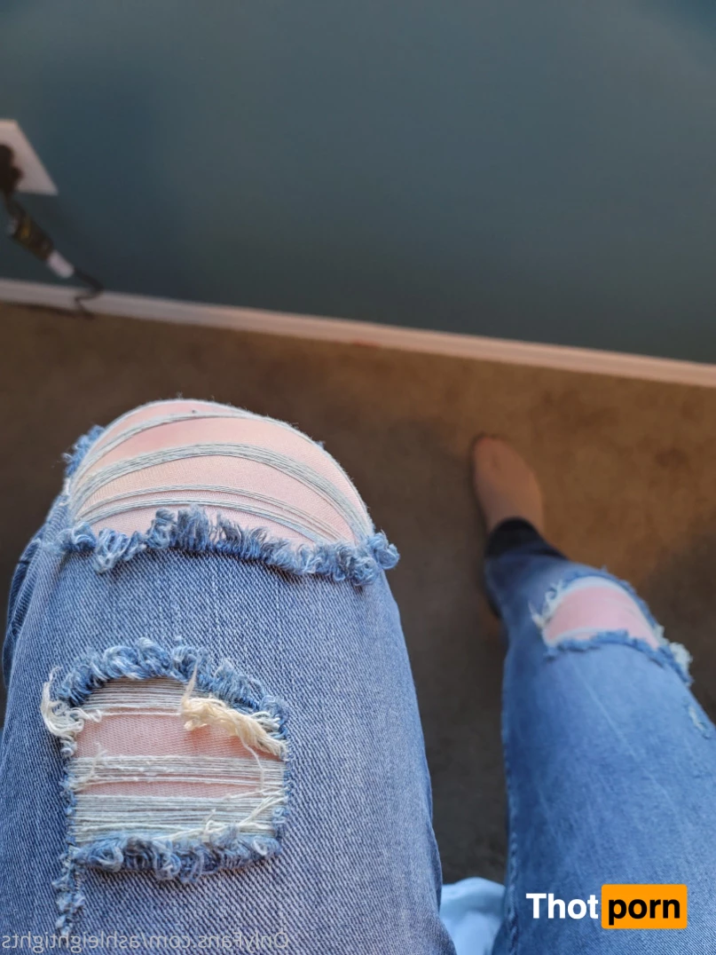 ashleightights 6452766