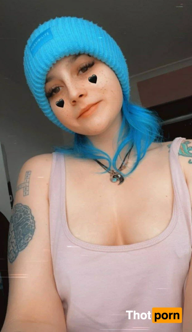 Sky Valentine👸🏻 10886277