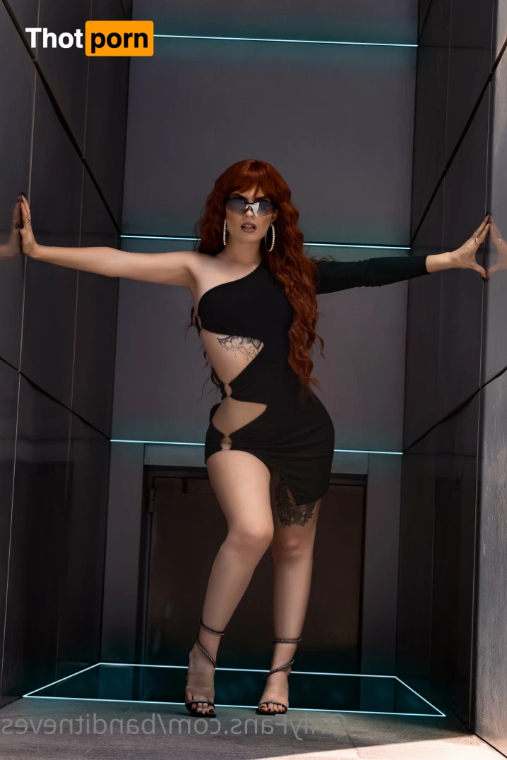 Tatiana Neves 7423563