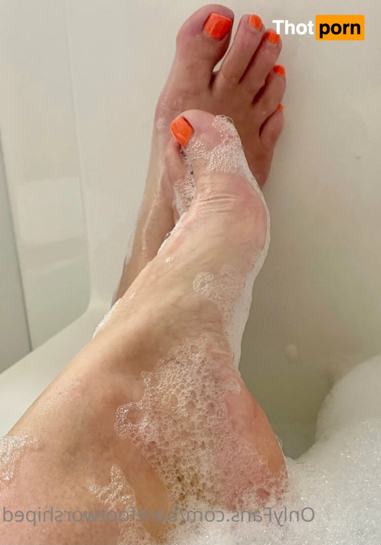 Barefoot Worship 6711010