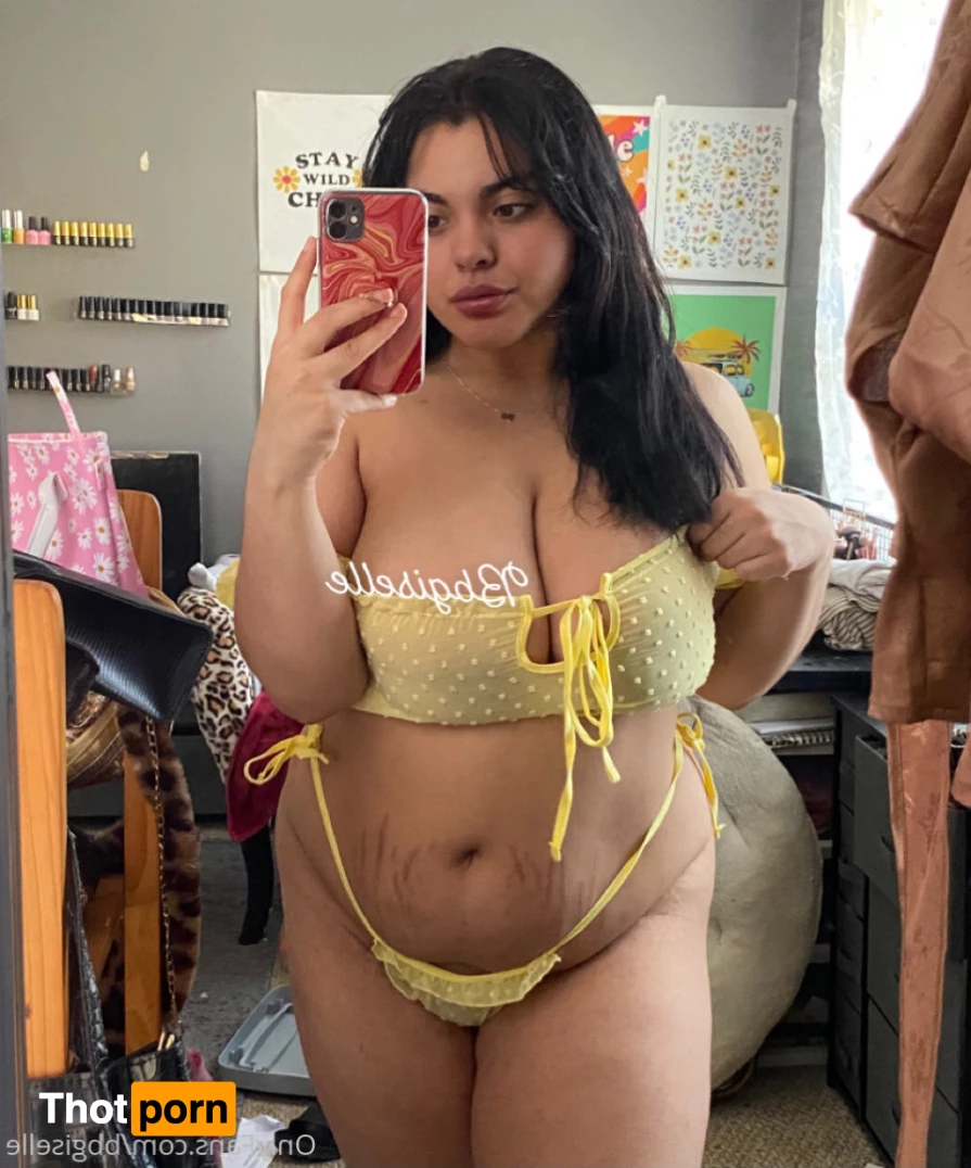 Giselle ✨ 10748484