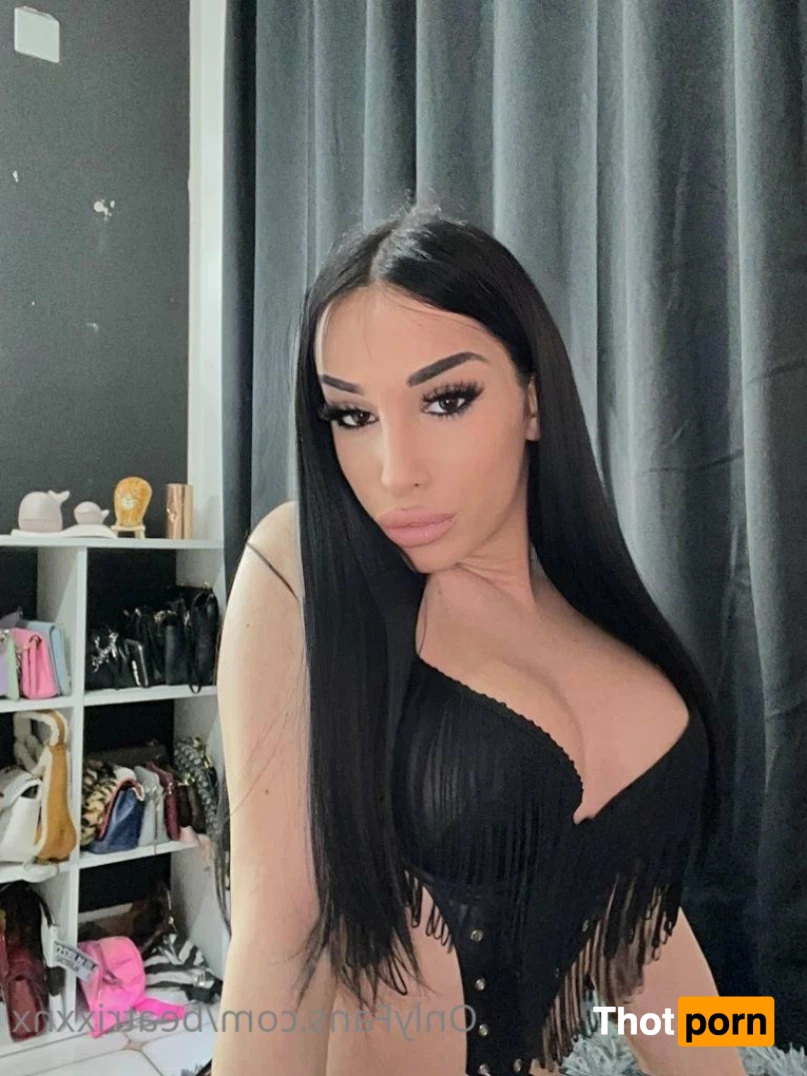 Beatrix❤️‍🔥 10571388