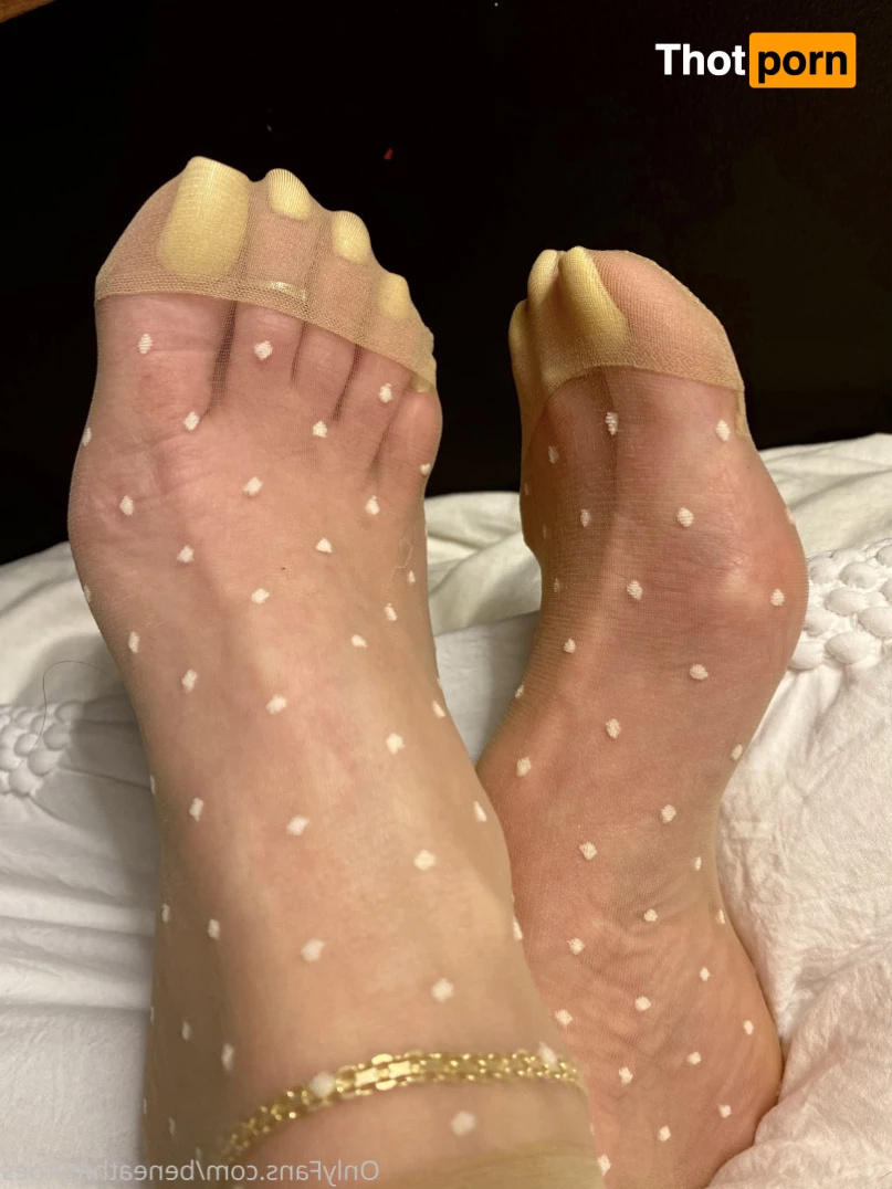 Beneathmytoes 7529033