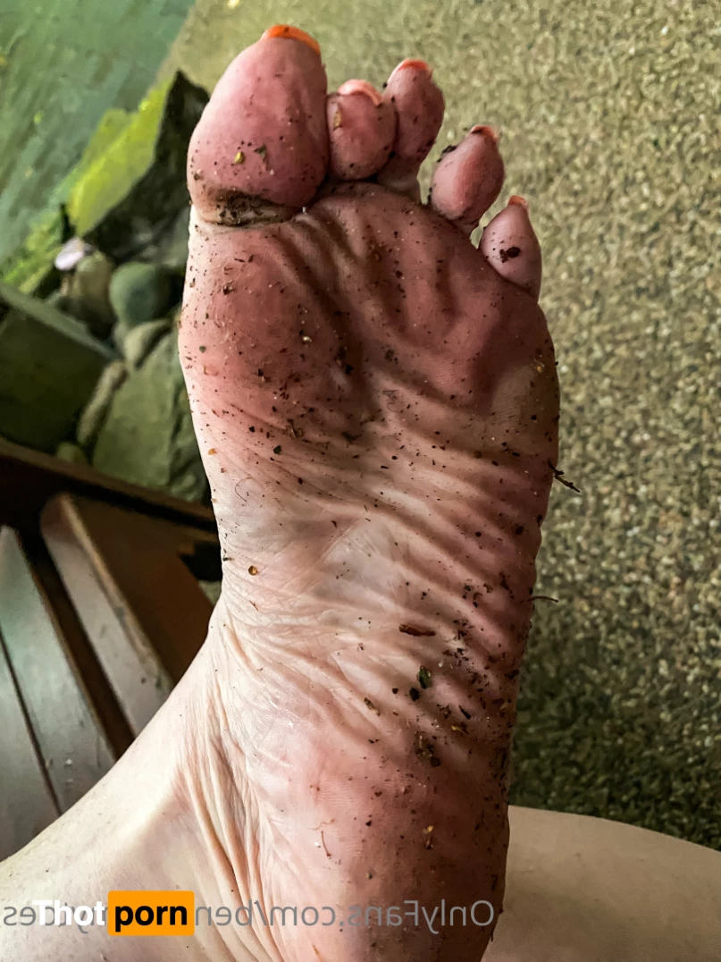 Beneathmytoes 7529055