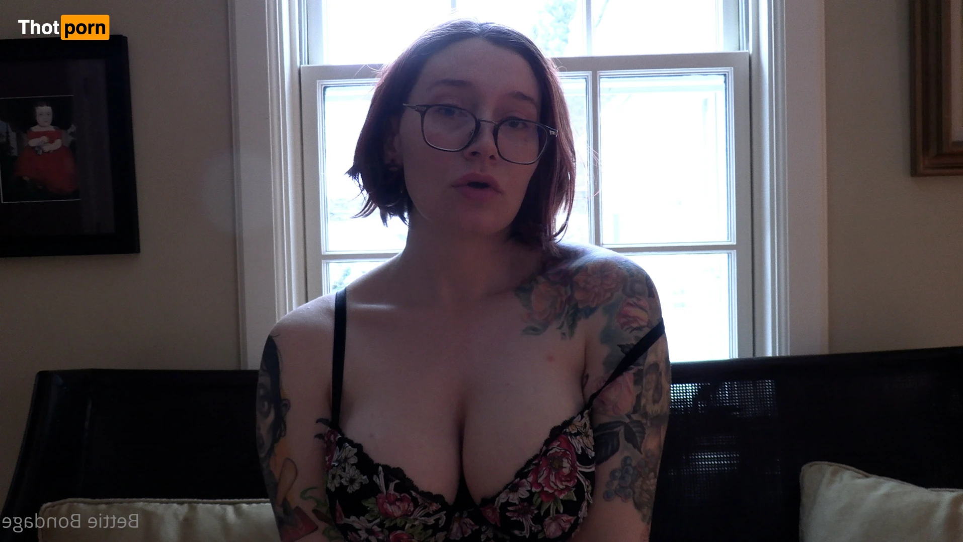 Bettie Bondage 15060127