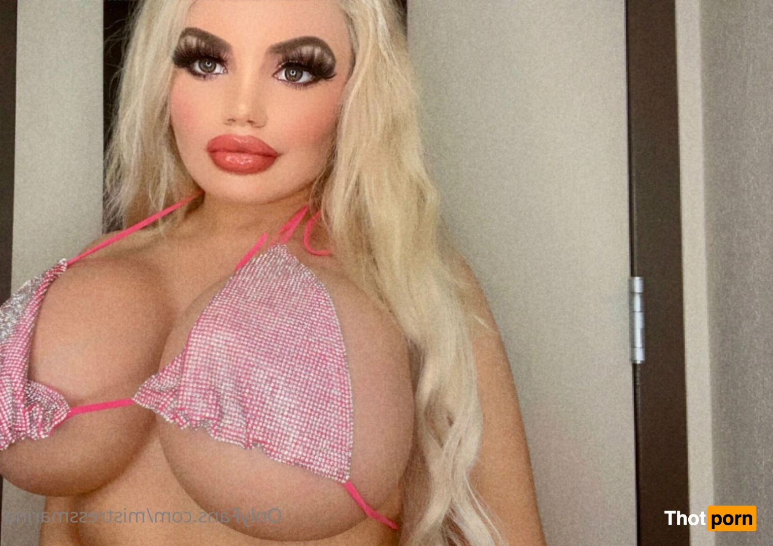 Barbie Doll Chloe 7619516