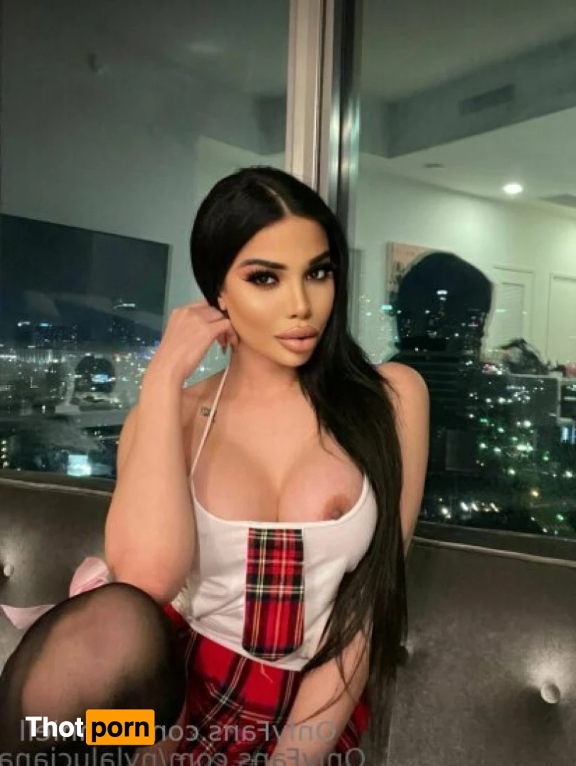 Blonde Bonnie 🖤🐰 14865298