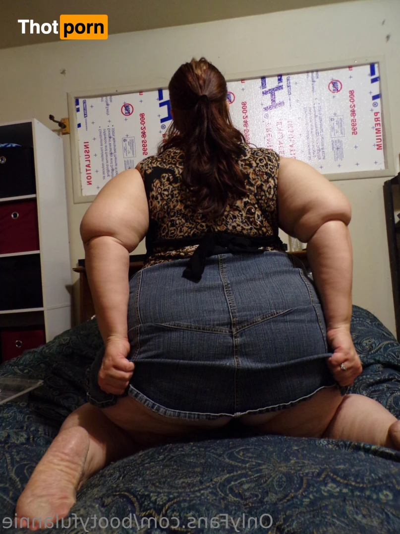 Bootyful Annie 14861941