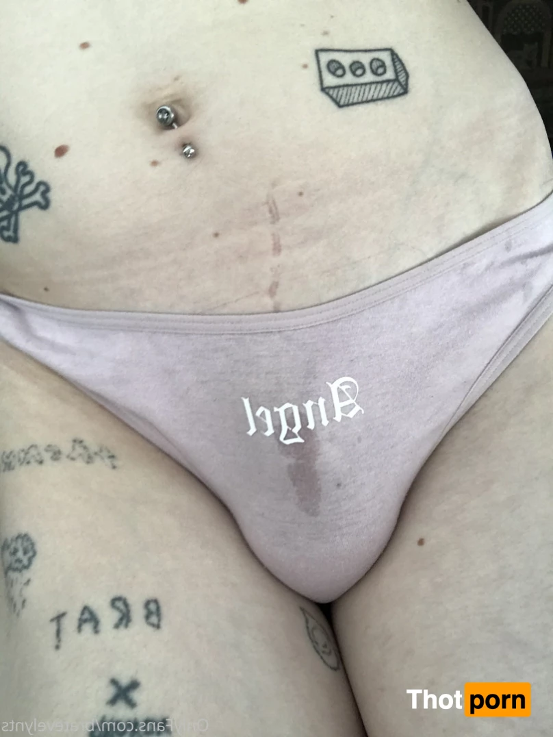 evelyn tumbles 6472086