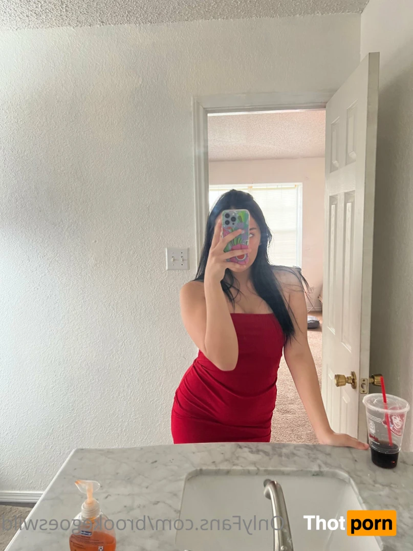 Brooke 🌈👸🏻 14838245