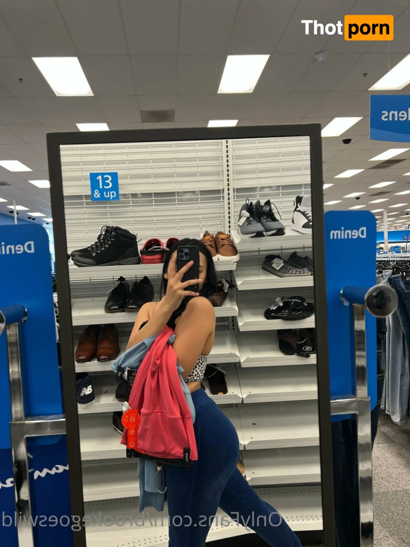 Brooke 🌈👸🏻 14838657