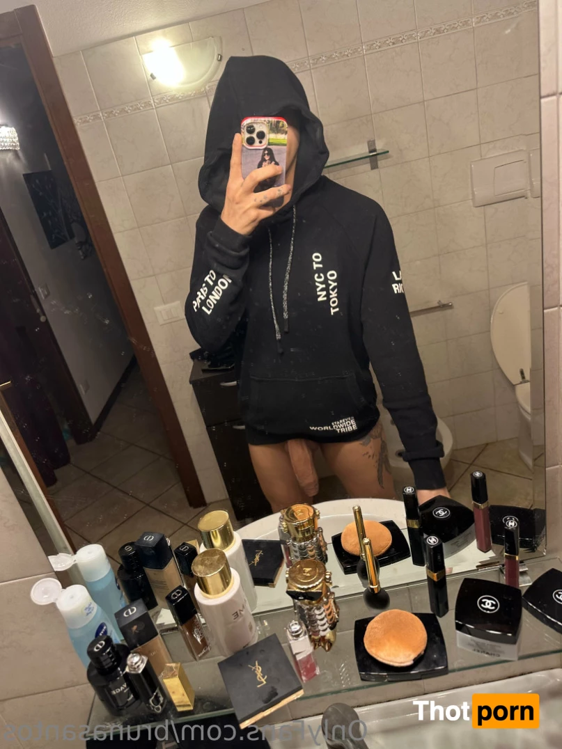 Bruna Santos 10577778