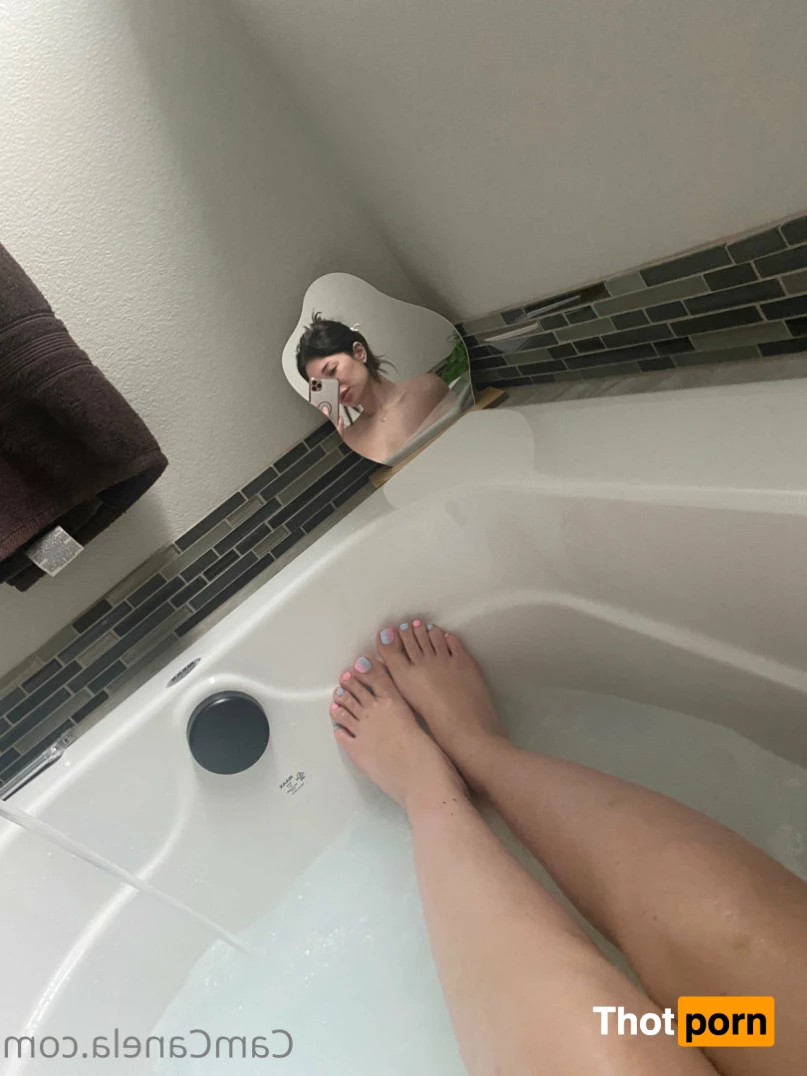 Cameron Canela 7402922