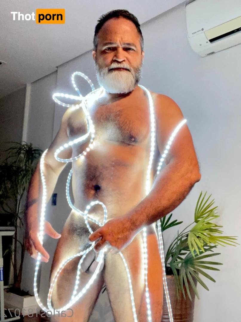 Carlos Quirino 6428942