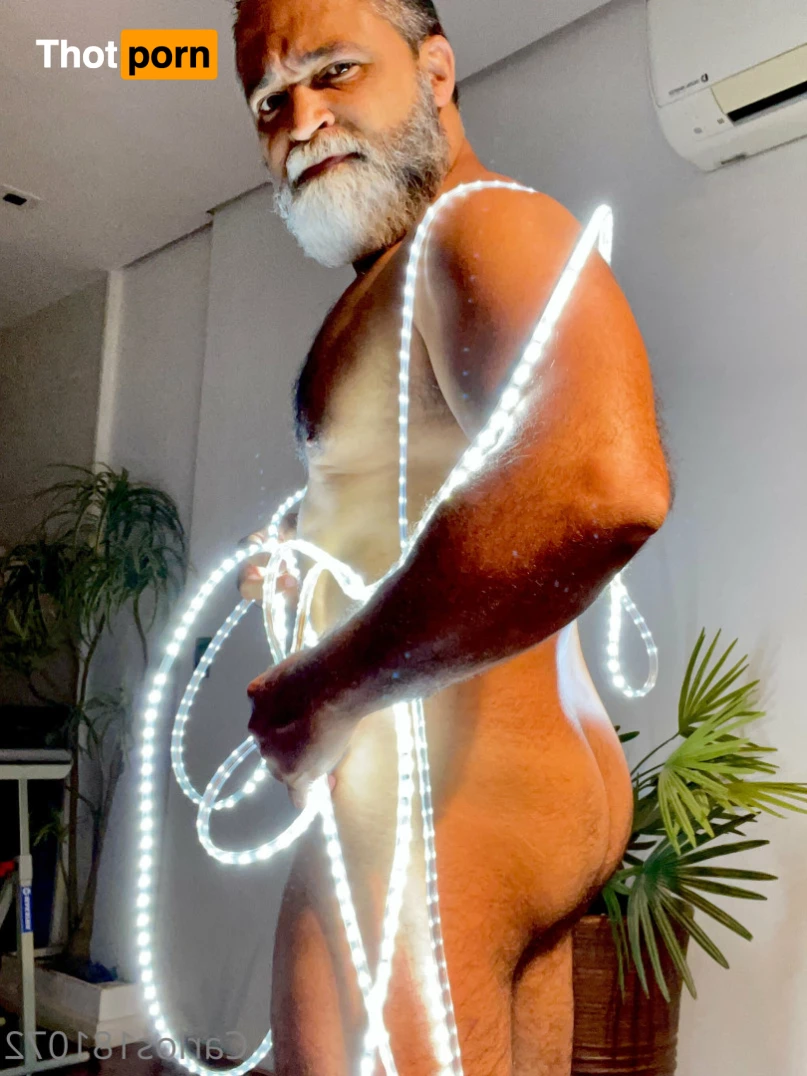 Carlos Quirino 6428972